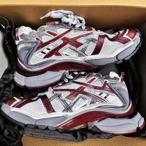 BALENCIAGA RUNNER SNEAKERS SIZE42